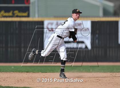 Thumbnail 3 in Mullen @ Arapahoe photogallery.