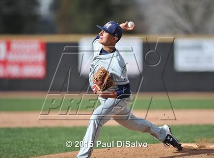 Thumbnail 3 in Mullen @ Arapahoe photogallery.