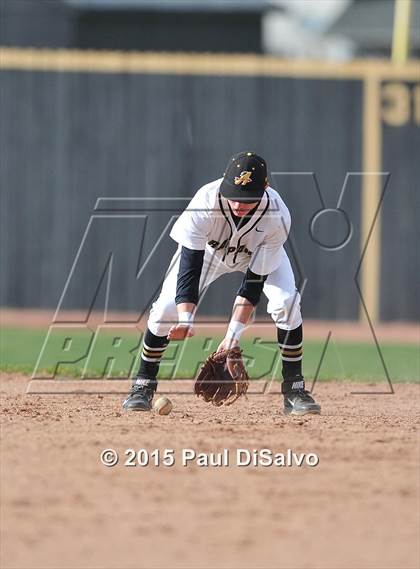 Thumbnail 1 in Mullen @ Arapahoe photogallery.