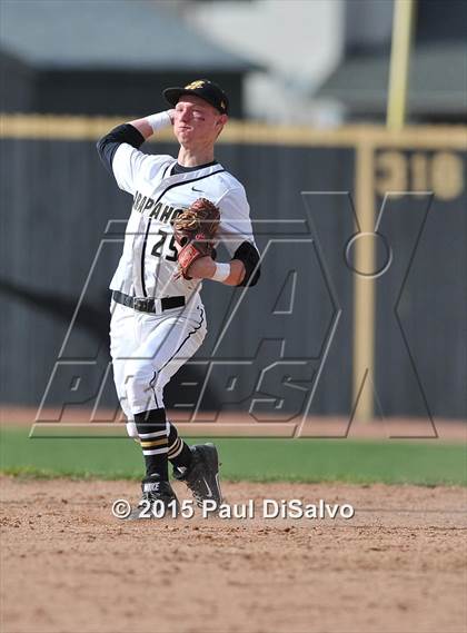 Thumbnail 3 in Mullen @ Arapahoe photogallery.