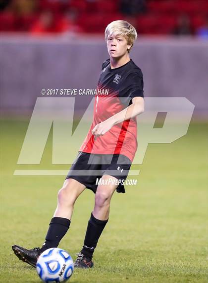 Thumbnail 3 in Alta vs. East (UHSAA 4A Final) photogallery.