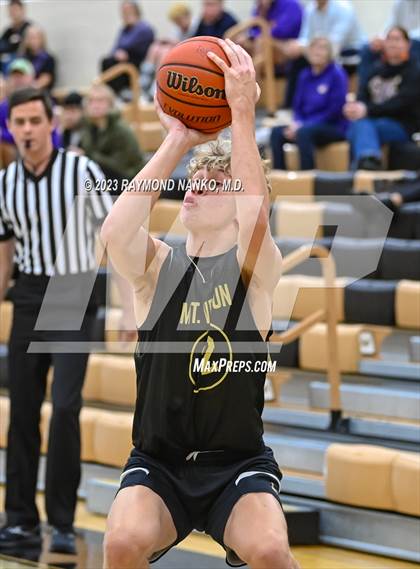 Thumbnail 1 in Guerin Catholic @ Mt Vernon photogallery.
