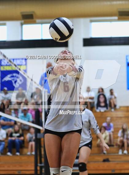 Thumbnail 3 in Dixon @ Croatan photogallery.