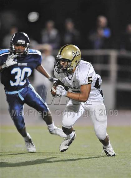 Thumbnail 3 in Archbishop Mitty vs. Bellarmine Prep photogallery.