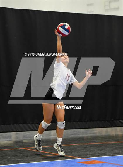 Thumbnail 2 in Salinas vs. Lowell (Tiger Cup Invitational) photogallery.