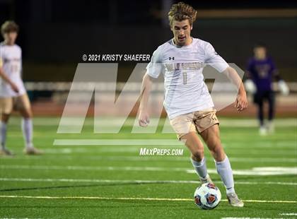 Thumbnail 2 in Holly Springs vs. Cardinal Gibbons photogallery.