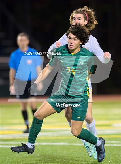 Thumbnail 3 in Holly Springs vs. Cardinal Gibbons photogallery.