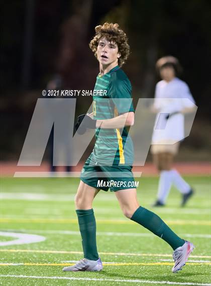 Thumbnail 3 in Holly Springs vs. Cardinal Gibbons photogallery.