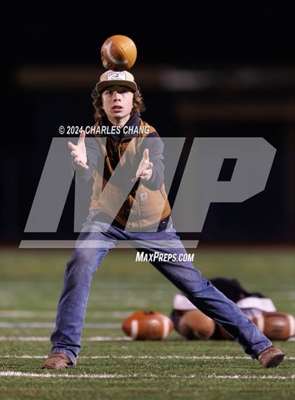 Thumbnail 1 in St. Vincent de Paul vs. Sonoma Valley (CIF NCS D5 Finals) photogallery.