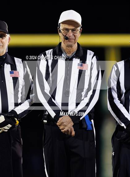 Thumbnail 2 in St. Vincent de Paul vs. Sonoma Valley (CIF NCS D5 Finals) photogallery.