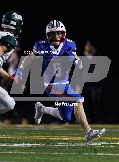 Thumbnail 2 in St. Vincent de Paul vs. Sonoma Valley (CIF NCS D5 Finals) photogallery.