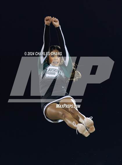Thumbnail 3 in St. Vincent de Paul vs. Sonoma Valley (CIF NCS D5 Finals) photogallery.