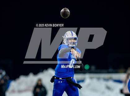 Thumbnail 3 in Olentangy Orange @ St. Xavier (OHSAA D1 Championship) photogallery.