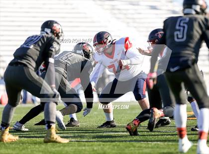 Thumbnail 3 in Southwestern vs. Warsaw/Letchworth (Section 5/6 Class C Far West Regional) photogallery.