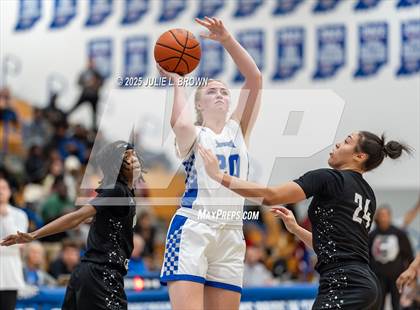 Thumbnail 2 in Lawrence Central @ Hamilton Southeastern photogallery.