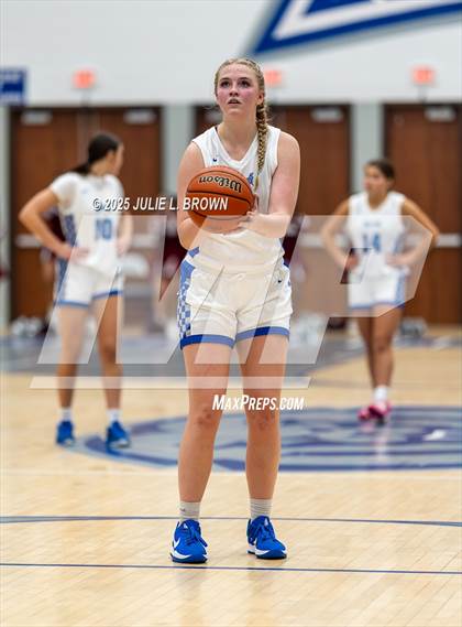 Thumbnail 3 in Lawrence Central @ Hamilton Southeastern photogallery.