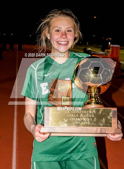 Thumbnail 3 in Catalina Foothills vs Flagstaff (AIA 4A Final Awards) photogallery.