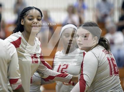 Thumbnail 3 in Grand Saline vs Terrell photogallery.