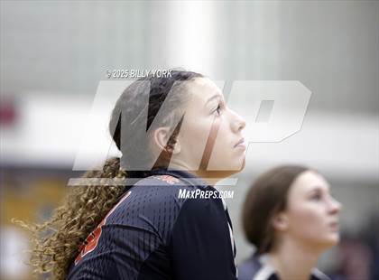 Thumbnail 2 in Grand Saline vs Terrell photogallery.