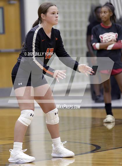 Thumbnail 1 in Grand Saline vs Terrell photogallery.