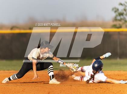 Thumbnail 3 in Foster vs. Tompkins (UIL 6A Softball Bi-District Playoff) photogallery.