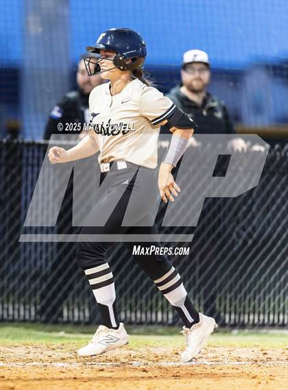 Thumbnail 2 in Foster vs. Tompkins (UIL 6A Softball Bi-District Playoff) photogallery.