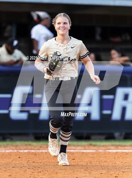 Thumbnail 2 in Foster vs. Tompkins (UIL 6A Softball Bi-District Playoff) photogallery.