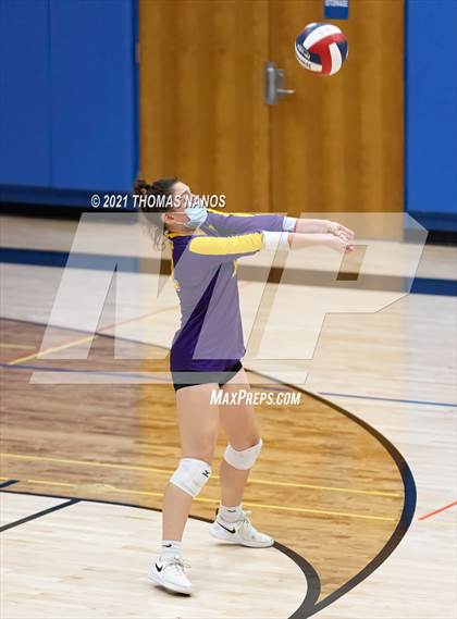 Thumbnail 2 in Ellington @ Lyman Memorial photogallery.