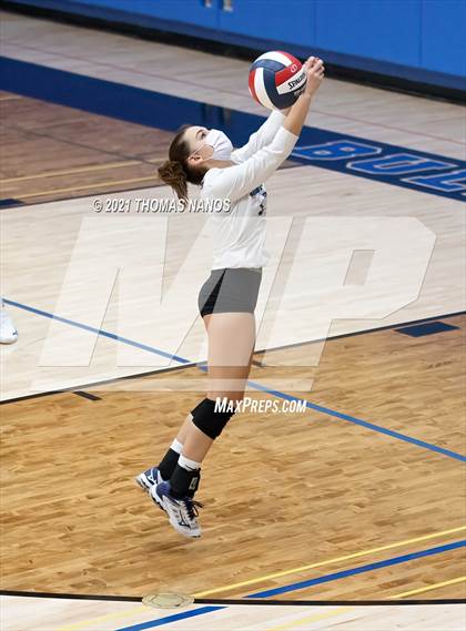 Thumbnail 3 in Ellington @ Lyman Memorial photogallery.
