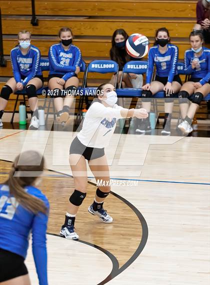 Thumbnail 3 in Ellington @ Lyman Memorial photogallery.