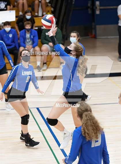 Thumbnail 3 in Ellington @ Lyman Memorial photogallery.