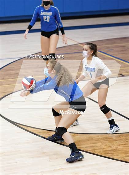 Thumbnail 3 in Ellington @ Lyman Memorial photogallery.