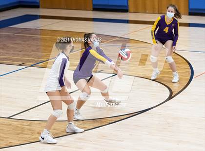 Thumbnail 1 in Ellington @ Lyman Memorial photogallery.
