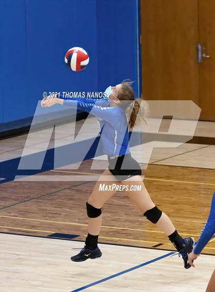 Thumbnail 1 in Ellington @ Lyman Memorial photogallery.