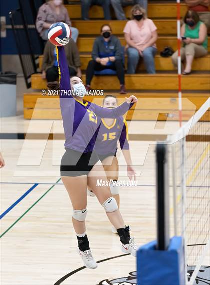 Thumbnail 1 in Ellington @ Lyman Memorial photogallery.