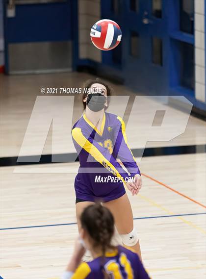 Thumbnail 3 in Ellington @ Lyman Memorial photogallery.