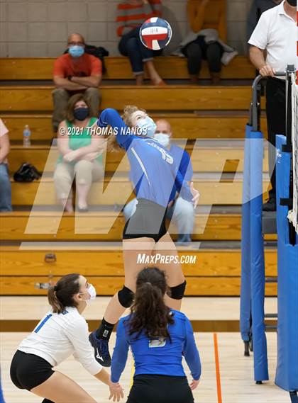 Thumbnail 2 in Ellington @ Lyman Memorial photogallery.