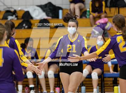Thumbnail 2 in Ellington @ Lyman Memorial photogallery.