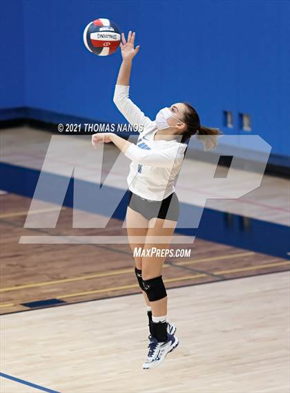 Thumbnail 2 in Ellington @ Lyman Memorial photogallery.
