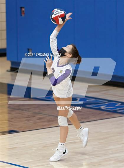 Thumbnail 2 in Ellington @ Lyman Memorial photogallery.