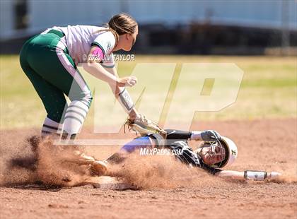 Thumbnail 3 in Lipan @ Santo photogallery.