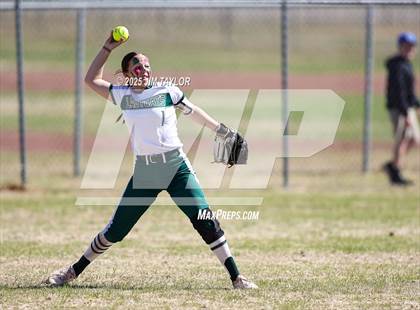 Thumbnail 1 in Lipan @ Santo photogallery.