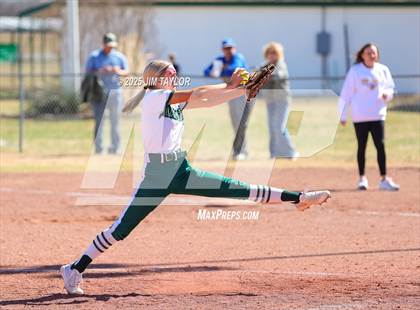 Thumbnail 2 in Lipan @ Santo photogallery.