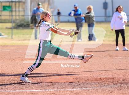 Thumbnail 1 in Lipan @ Santo photogallery.