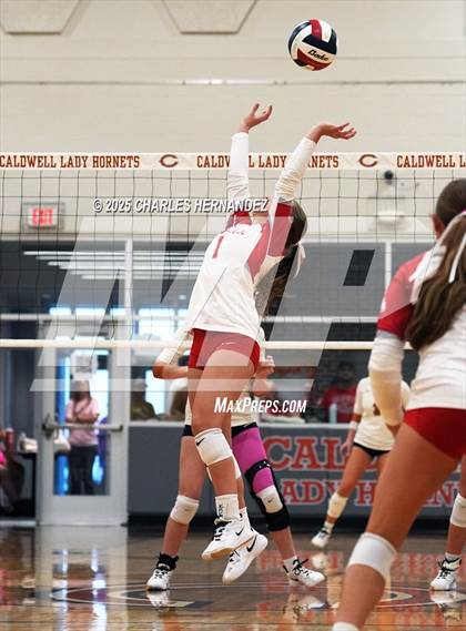 Thumbnail 1 in Bellville @ Caldwell photogallery.