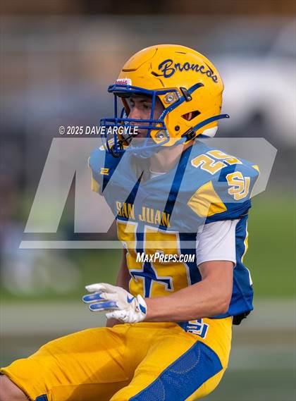 Thumbnail 1 in Grantsville vs San Juan photogallery.