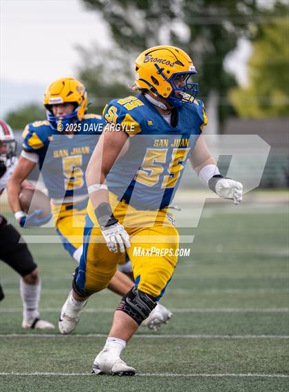 Thumbnail 2 in Grantsville vs San Juan photogallery.