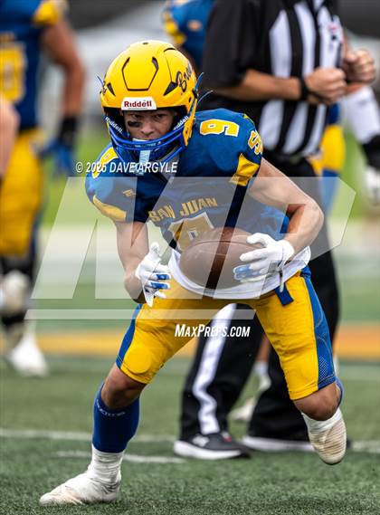 Thumbnail 3 in Grantsville vs San Juan photogallery.