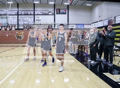 Thumbnail 1 in Lee's Summit West vs Raytown (Summit Grill Shootout) photogallery.