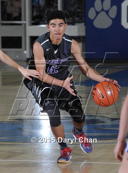 Thumbnail 2 in Bradshaw Christian @ North Hollywood (MaxPreps Holiday Classic) photogallery.